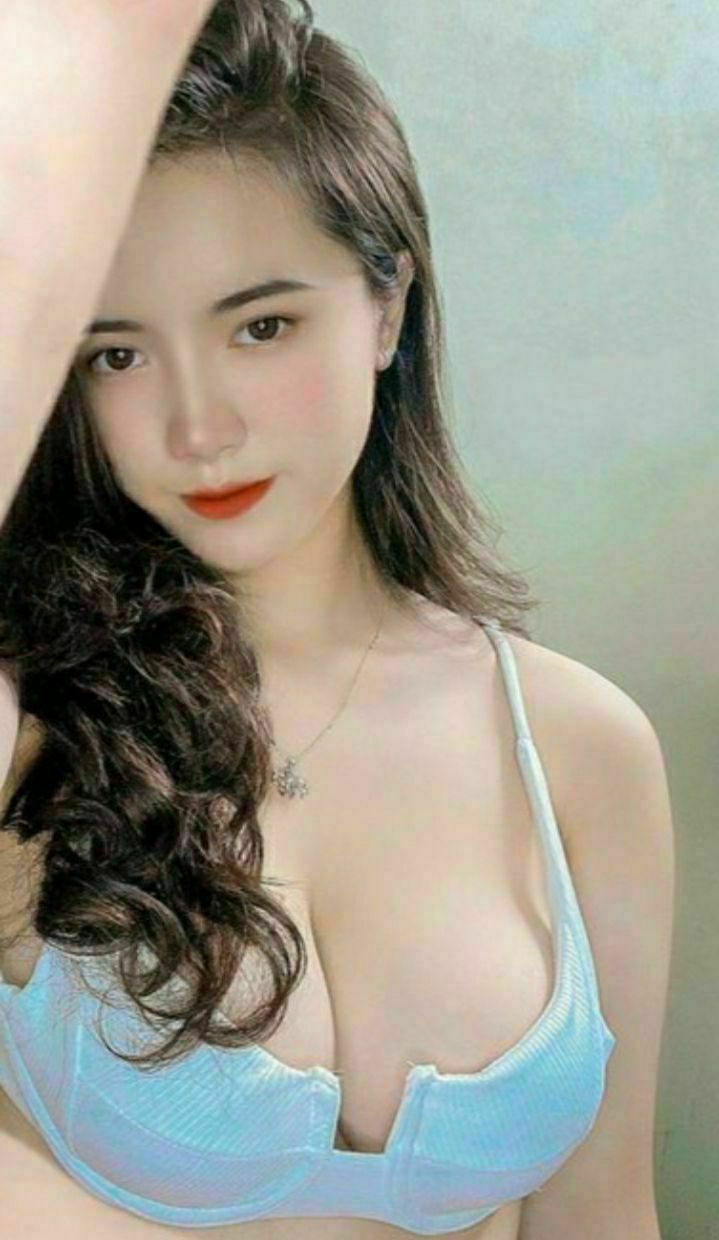 MIDV-442 S級女優の完全プライベート姿を全部ゲキシャ！ 朝までタップリ2人きりの体液交換デートで何度も何