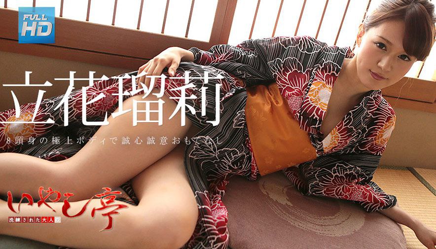 上进可爱的泰国模特被她的按摩师干